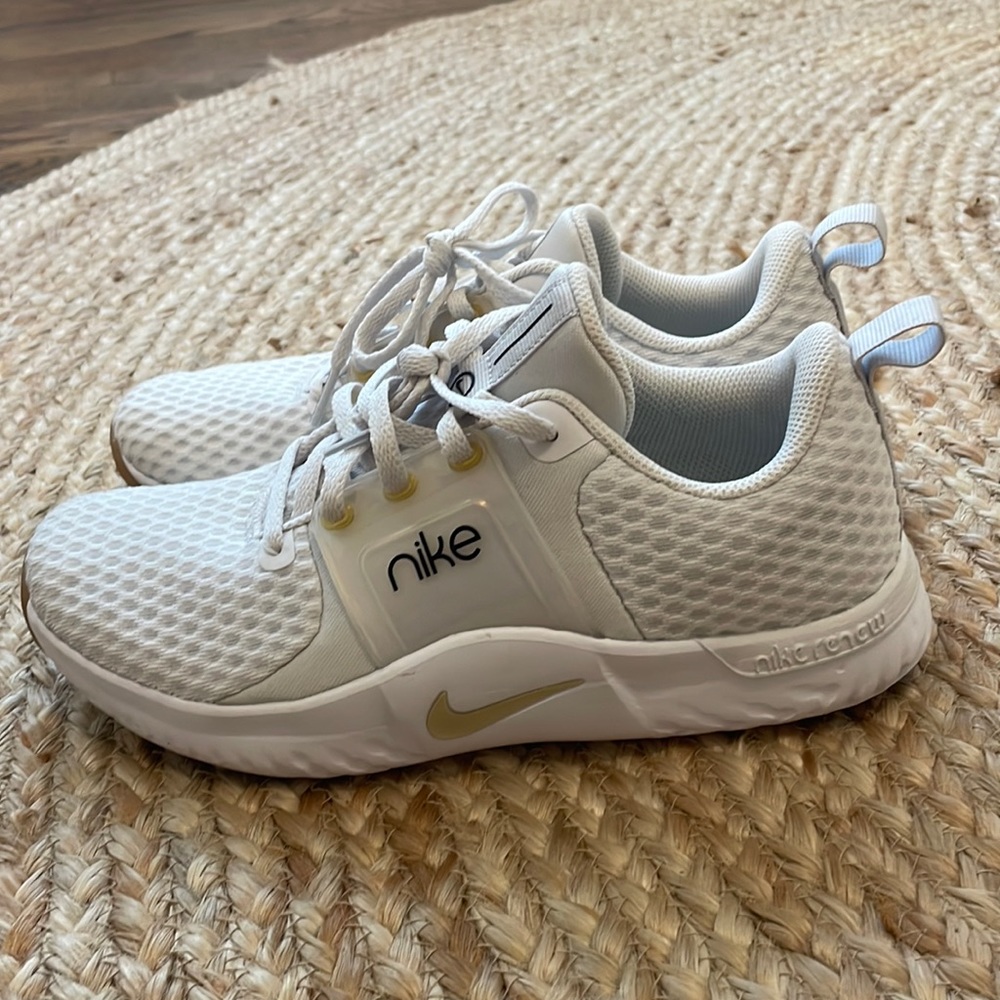 Nike comfort footbed